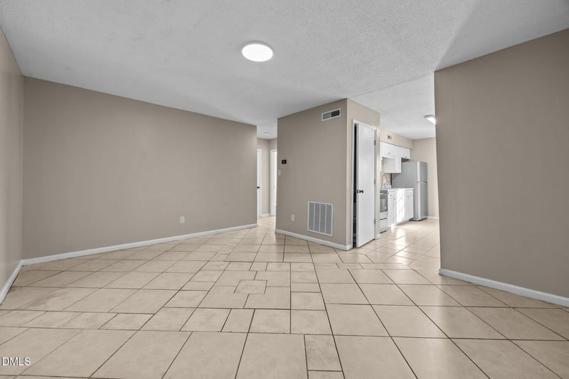 2821 Club Plaza Rd, Raleigh, NC 27603