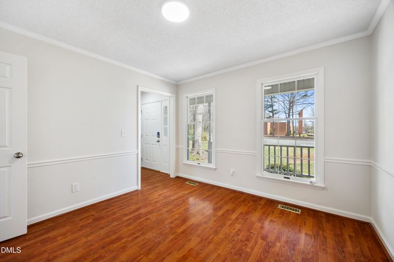 2821 Edgewood Ave, Burlington, NC 27215
