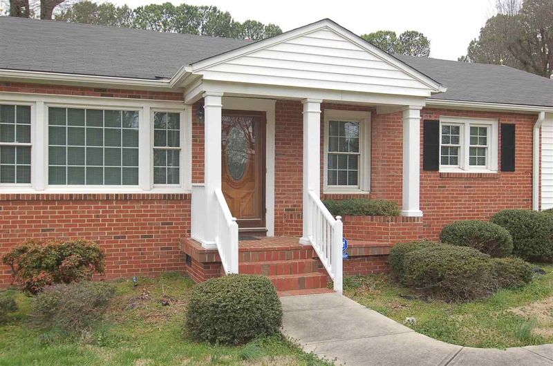 2821 Ellis Rd, Durham, NC 27703