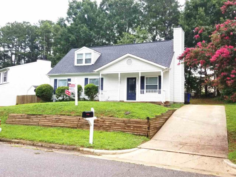 2821 Henslowe Dr, Raleigh, NC 27603