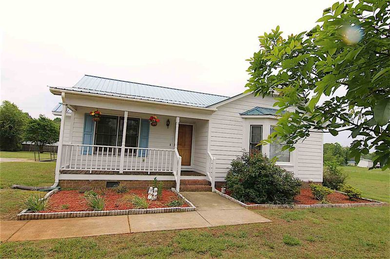 2821 Mercantile Ct, Clayton, NC 27520
