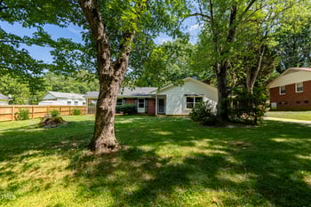 2821 Regent Park Ln, Burlington, NC 27217