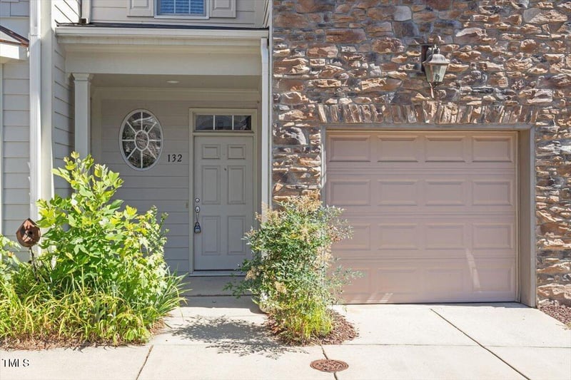 2822 Pickett Rd, Durham, NC 27705