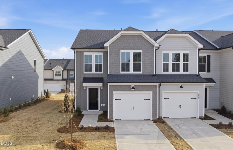 2822 Rodeo Ct, Willow Springs, NC 27592