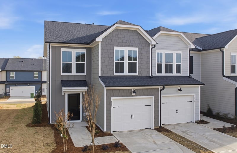2822 Rodeo Ct, Willow Springs, NC 27592