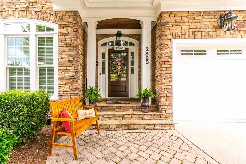 2823 Cameron Pond Dr, Cary, NC 27519
