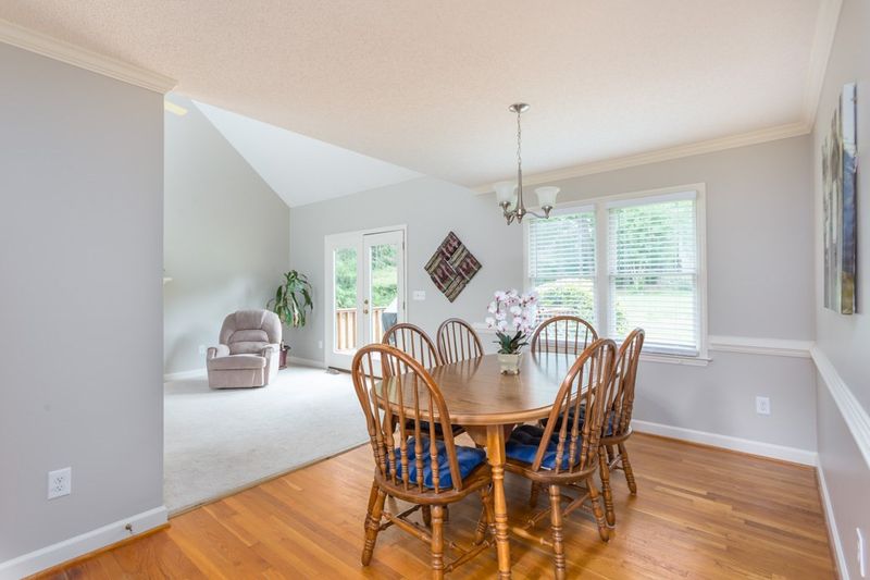 2824 Cornerstone Ridge Dr, Apex, NC 27539
