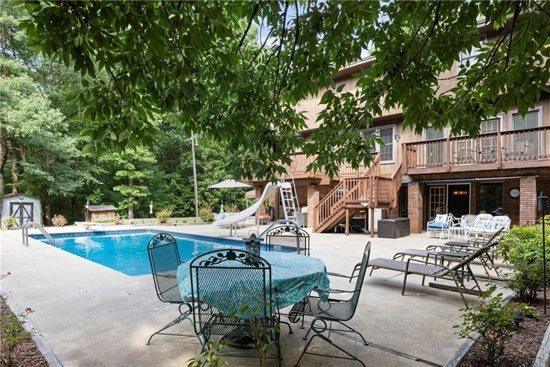 2824 Huffman Mill Rd, Burlington, NC 27215