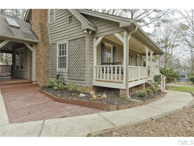 2824 Pidgeon Hill Rd, Raleigh, NC 27613