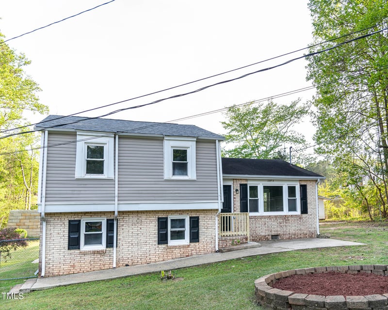 2824 Wyncote Dr, Raleigh, NC 27603