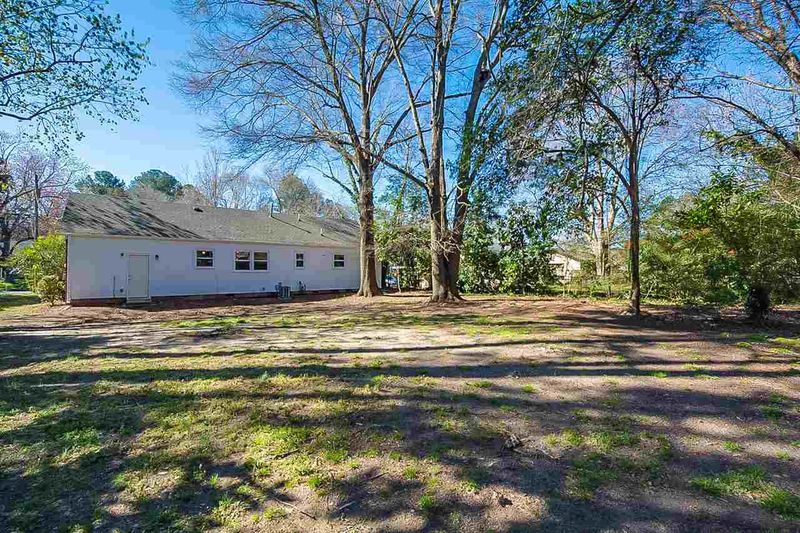 2825 Gladstone Dr, Raleigh, NC 27610