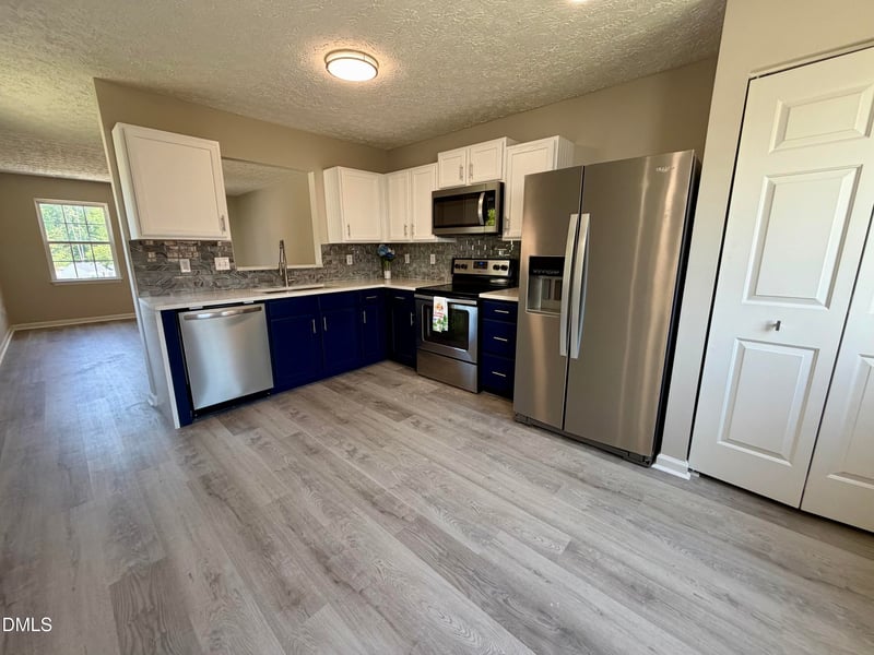 2825 Midway Park Ct, Raleigh, NC 27610