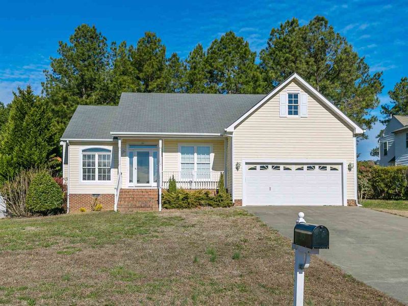 2825 Stirrup Ct, Wake Forest, NC 27587