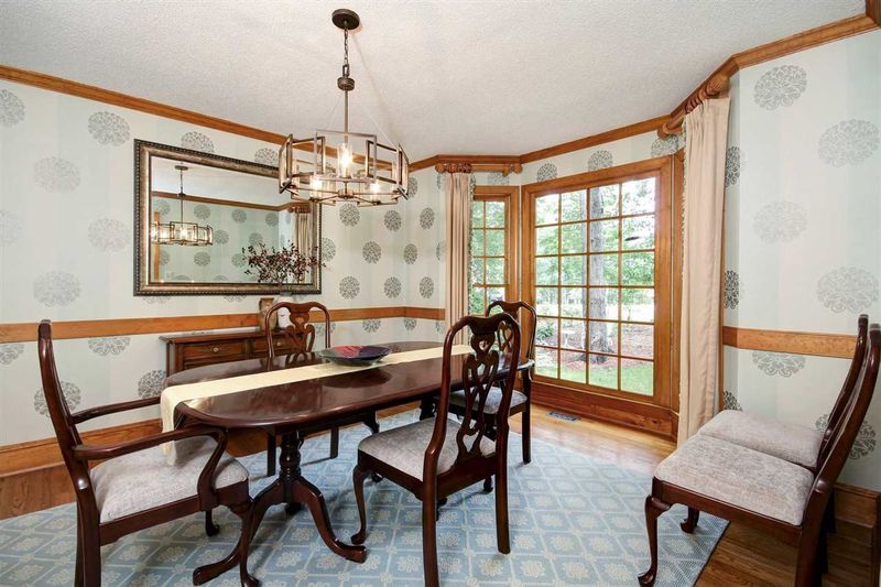 2825 Tobermory Ln, Raleigh, NC 27606