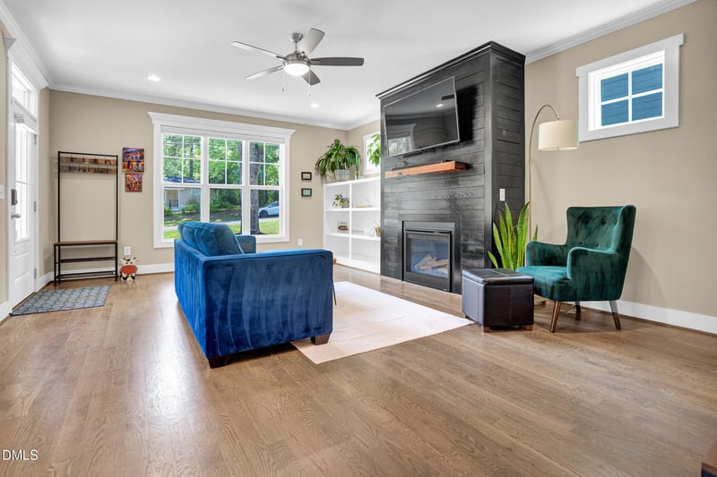 2826 Beechwood Dr, Durham, NC 27707