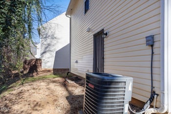 2826 Herndon Village Way, Raleigh, NC 27610