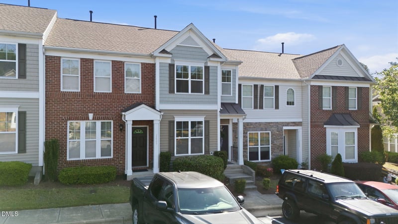 2827 Corbett Grove Dr, Raleigh, NC 27616