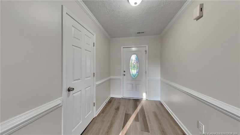 2827 Whitehouse Ln, Fayetteville, NC 28306