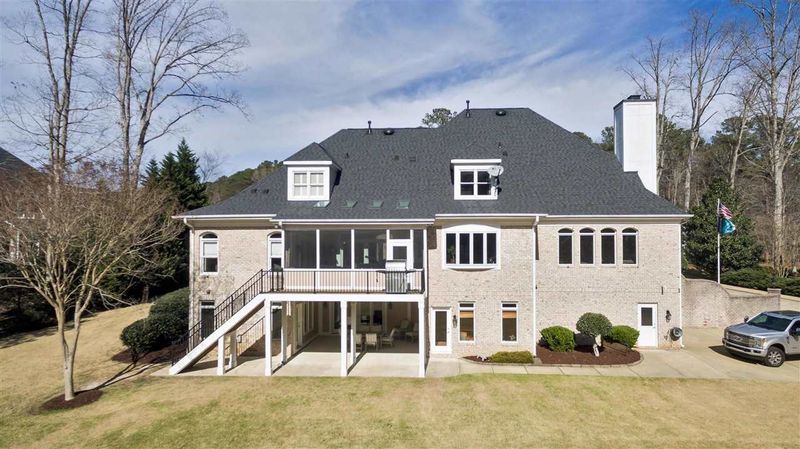 2828 Brenfield Dr, Raleigh, NC 27606