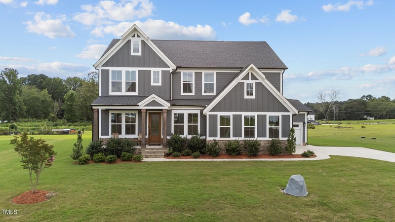 2829 Arrowsmith Dr, Fuquay Varina, NC 27526