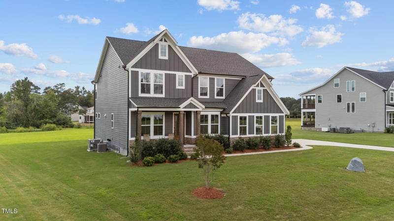 2829 Arrowsmith Dr, Fuquay Varina, NC 27526