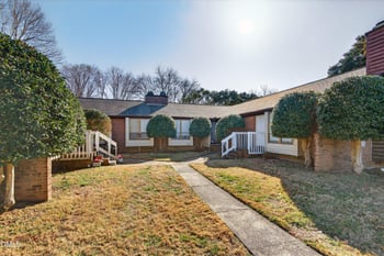 2829 Seclusion Ct, Raleigh, NC 27612