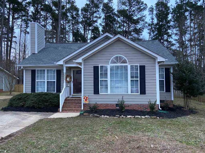 2829 Tryon Pines Dr, Raleigh, NC 27603