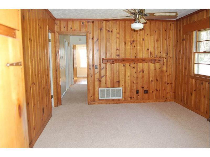 2829 S Wagner Dr, Burlington, NC 27215