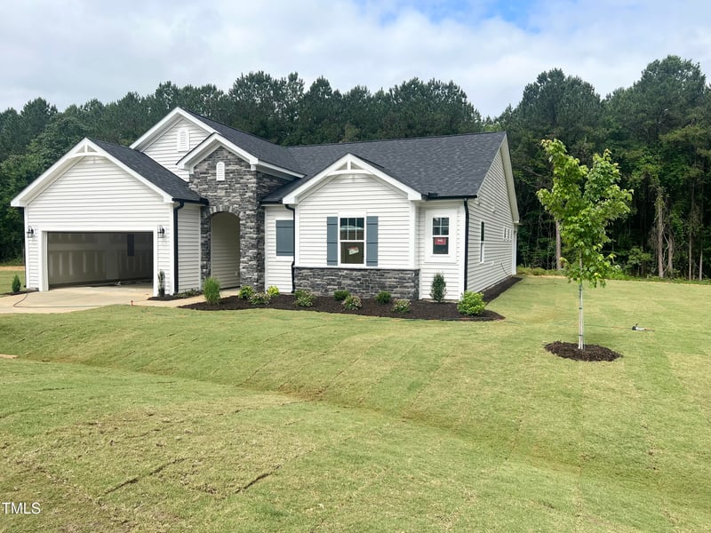 283 Golfview Ave, Benson, NC 27504