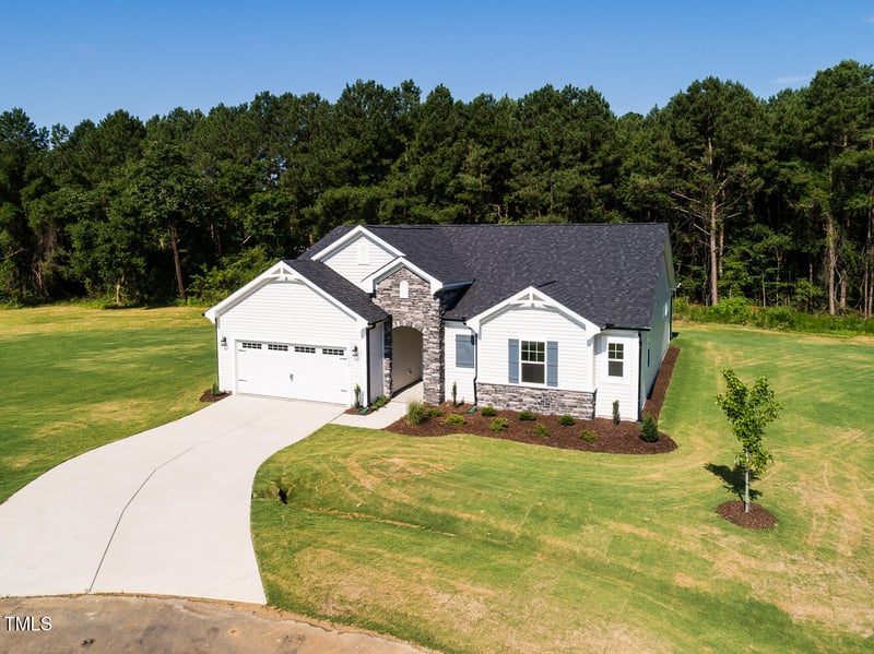283 Golfview Ave, Benson, NC 27504
