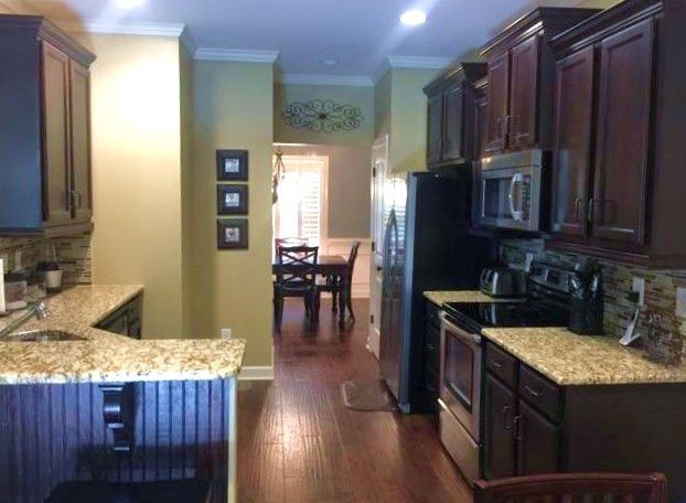283 Old York Cir, Clayton, NC 27527