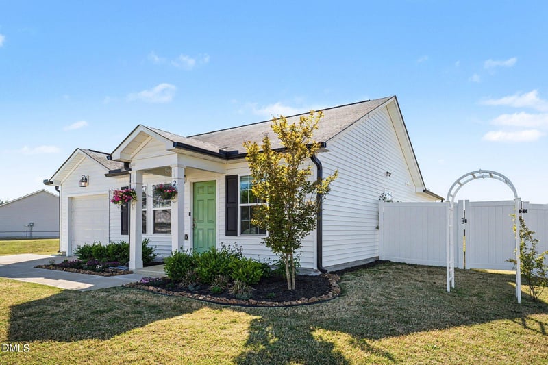 283 Suhani Ln, Clayton, NC 27520