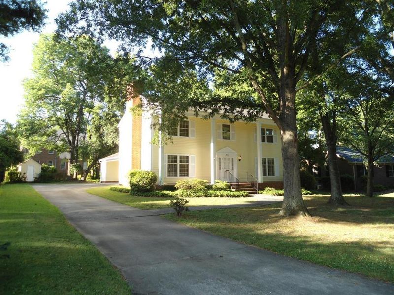 2830 Bedford St, Burlington, NC 27215