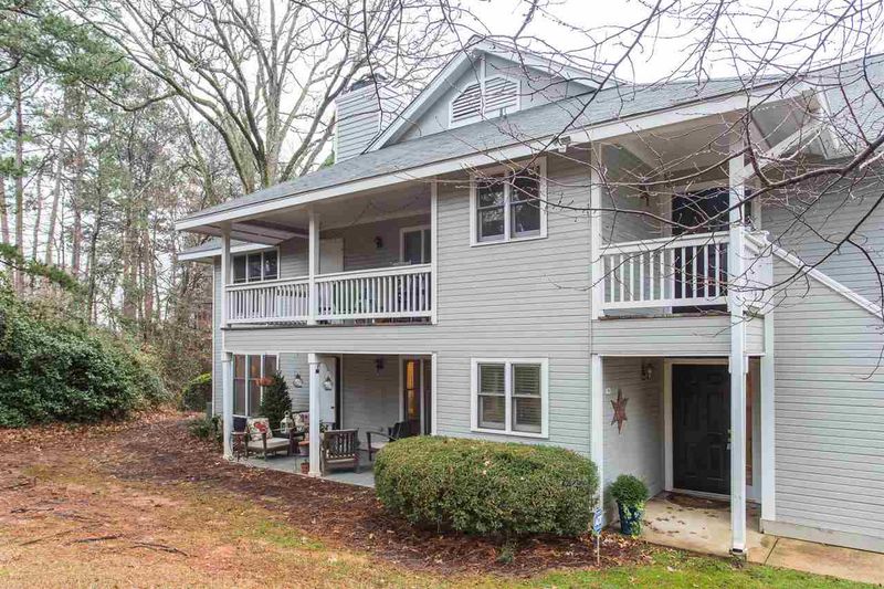 2830 Edridge Ct #101, Raleigh, NC 27612
