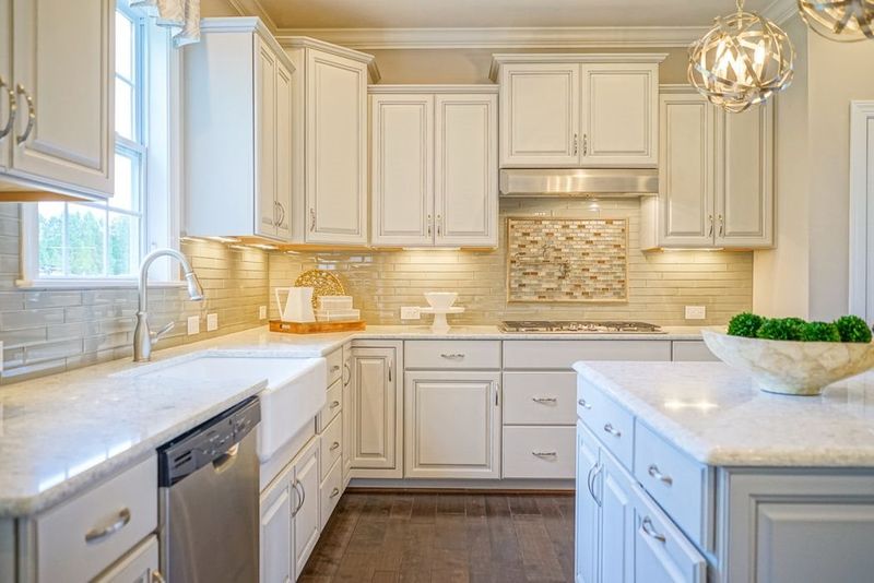 2830 Rileys Pond Dr, Apex, NC 27540