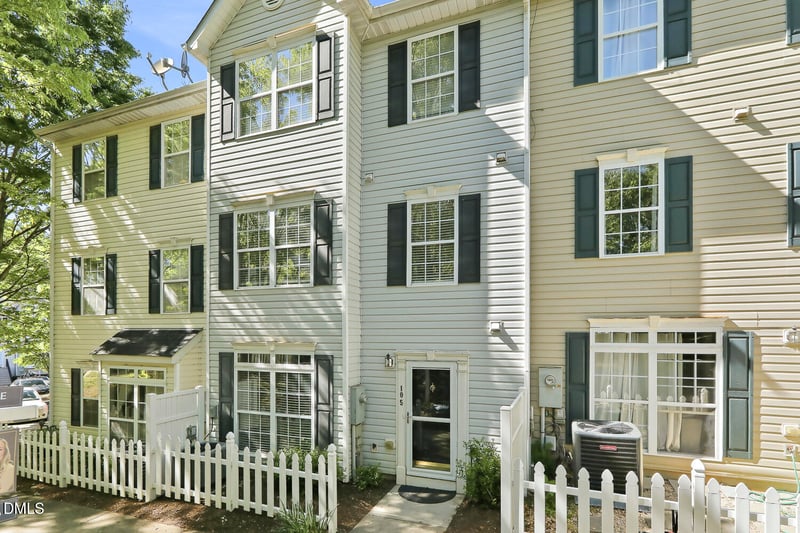 2831 Barrymore St #105, Raleigh, NC 27603