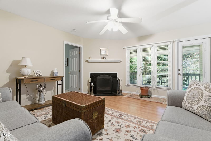 2831 Edridge Ct #202, Raleigh, NC 27612