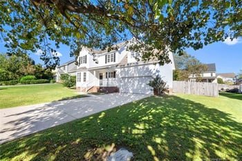 2831 Franzia Dr, Fayetteville, NC 28306
