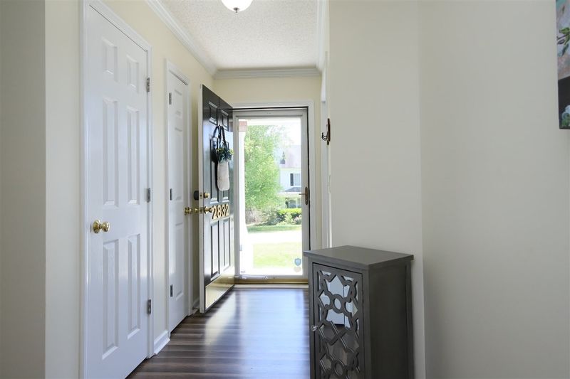 2832 Glastonbury Rd, Apex, NC 27539