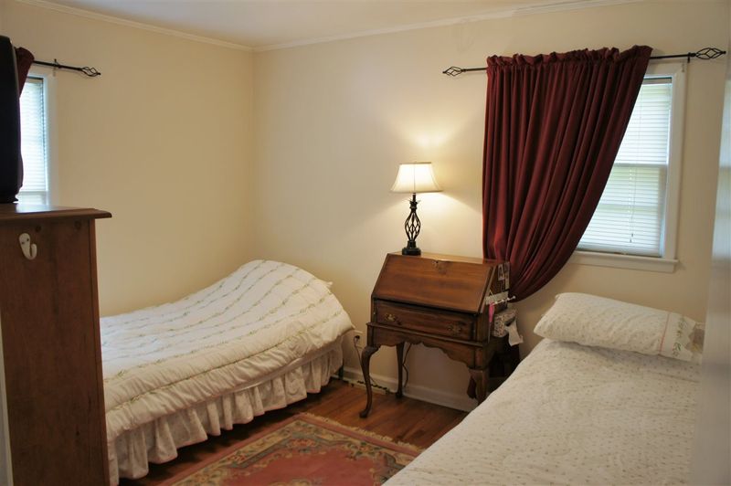 2832 Poole Rd, Raleigh, NC 27610