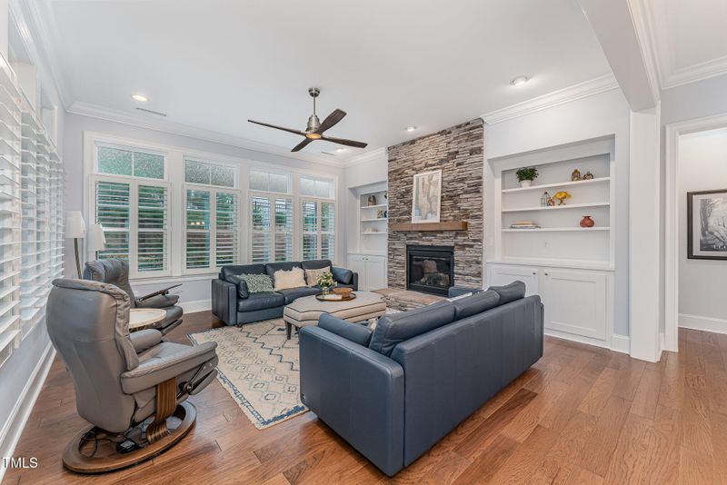 2832 Thompson Bluff Dr, Cary, NC 27519