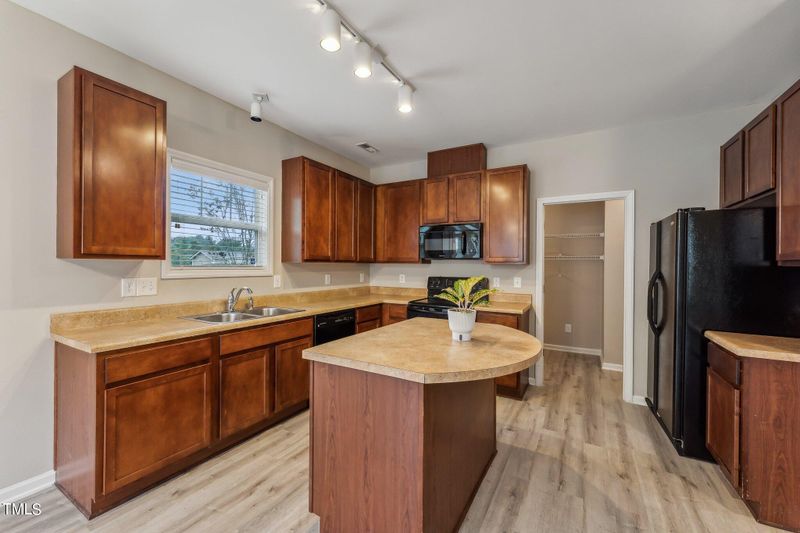 2832 Tulip Poplar Cir, Durham, NC 27704
