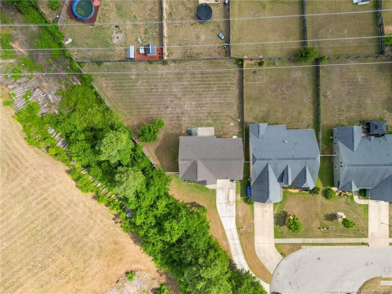 2833 Bargemaster Dr, Fayetteville, NC 28306