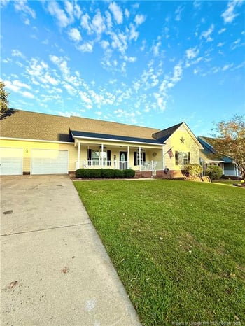 2833 Beringer Dr, Fayetteville, NC 28306