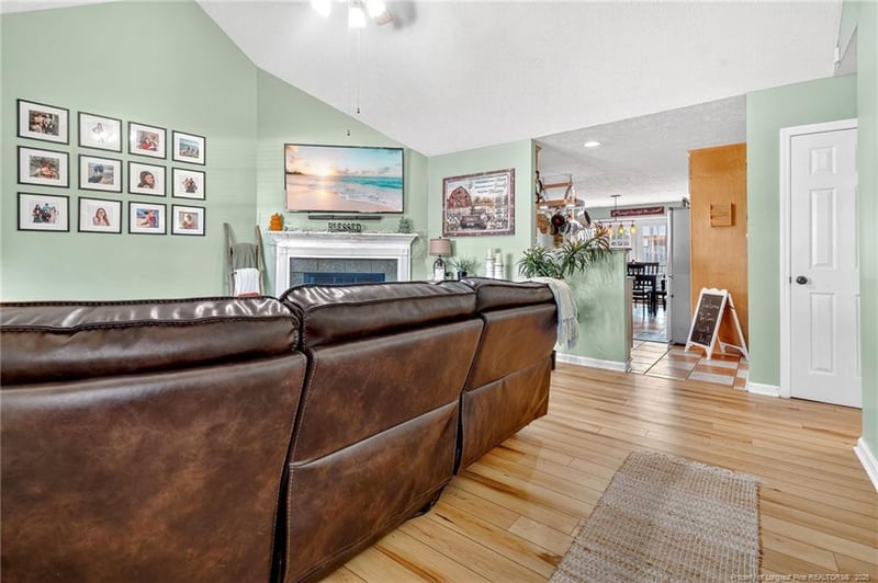 2833 Beringer Dr, Fayetteville, NC 28306