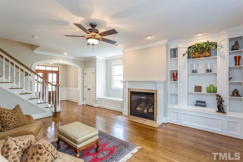 2834 Barmettler St, Raleigh, NC 27607