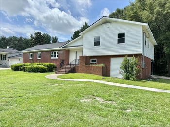 2835 Rosehill Rd, Fayetteville, NC 28301