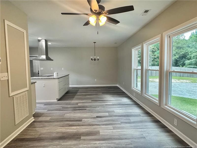 2835 Rosehill Rd, Fayetteville, NC 28301