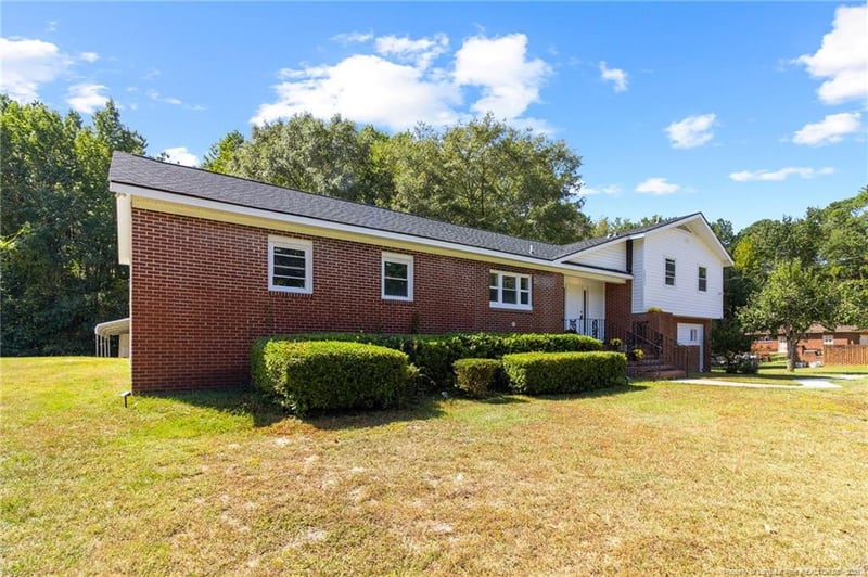 2835 Rosehill Rd, Fayetteville, NC 28301