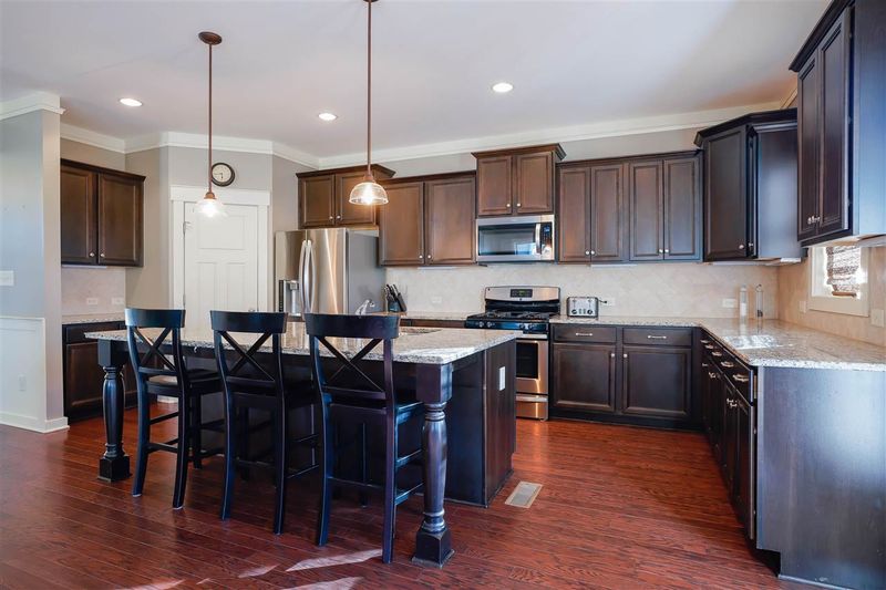 2836 Cameron Pond Dr, Cary, NC 27519